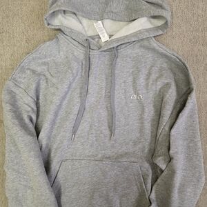 ALO Yoga Accolade Heather Gray Pullover Hoodie